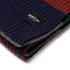 Howlin ' Scarf