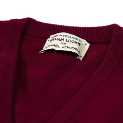 William Lockie Jumper "Oxton Vee" Made From Fine Scottish 1 Ply Cashmere