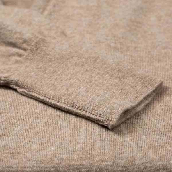 William Lockie Jumper "Oxton Vee" Made From Fine Scottish 1 Ply Cashmere