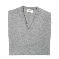 William Lockie Jumper "Oxton Vee" Made From Fine Scottish 1 Ply Cashmere