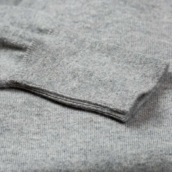 William Lockie Jumper "Oxton Vee" Made From Fine Scottish 1 Ply Cashmere