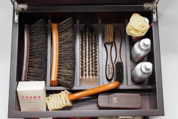 Turms Shoe-Polish Box "Luxury"