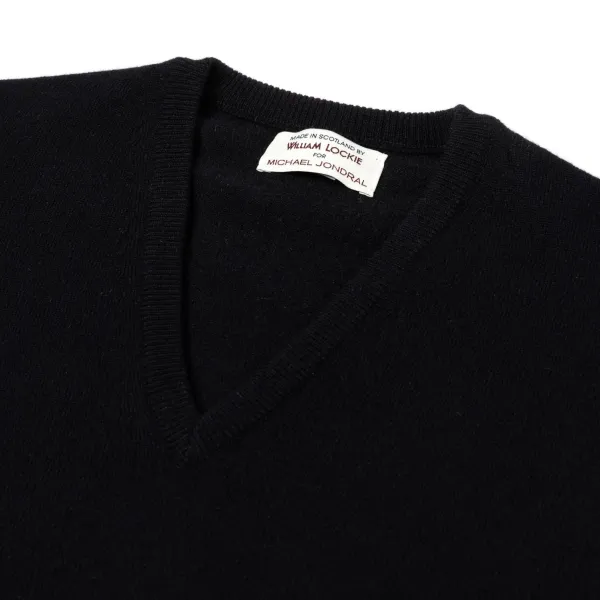 William Lockie Sweater "Oxton Vee" From Fine Scottish 1 Ply Cashmere
